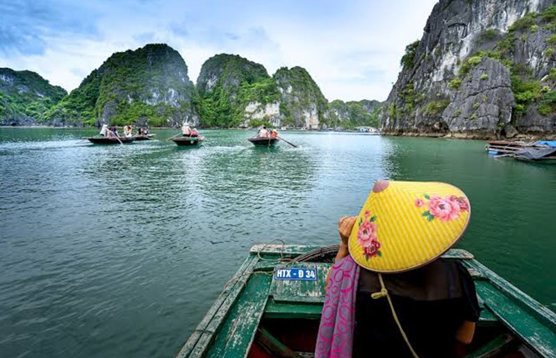 The Ultimate Winter Travel Guide to Halong Bay | du yen cruise halong